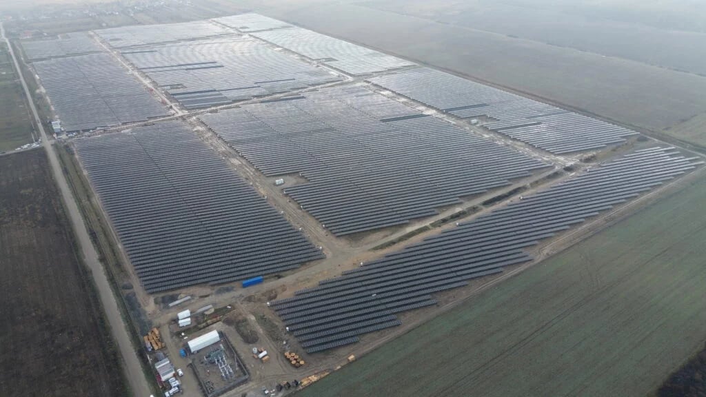 Iancu Jianu solar power plant, completed